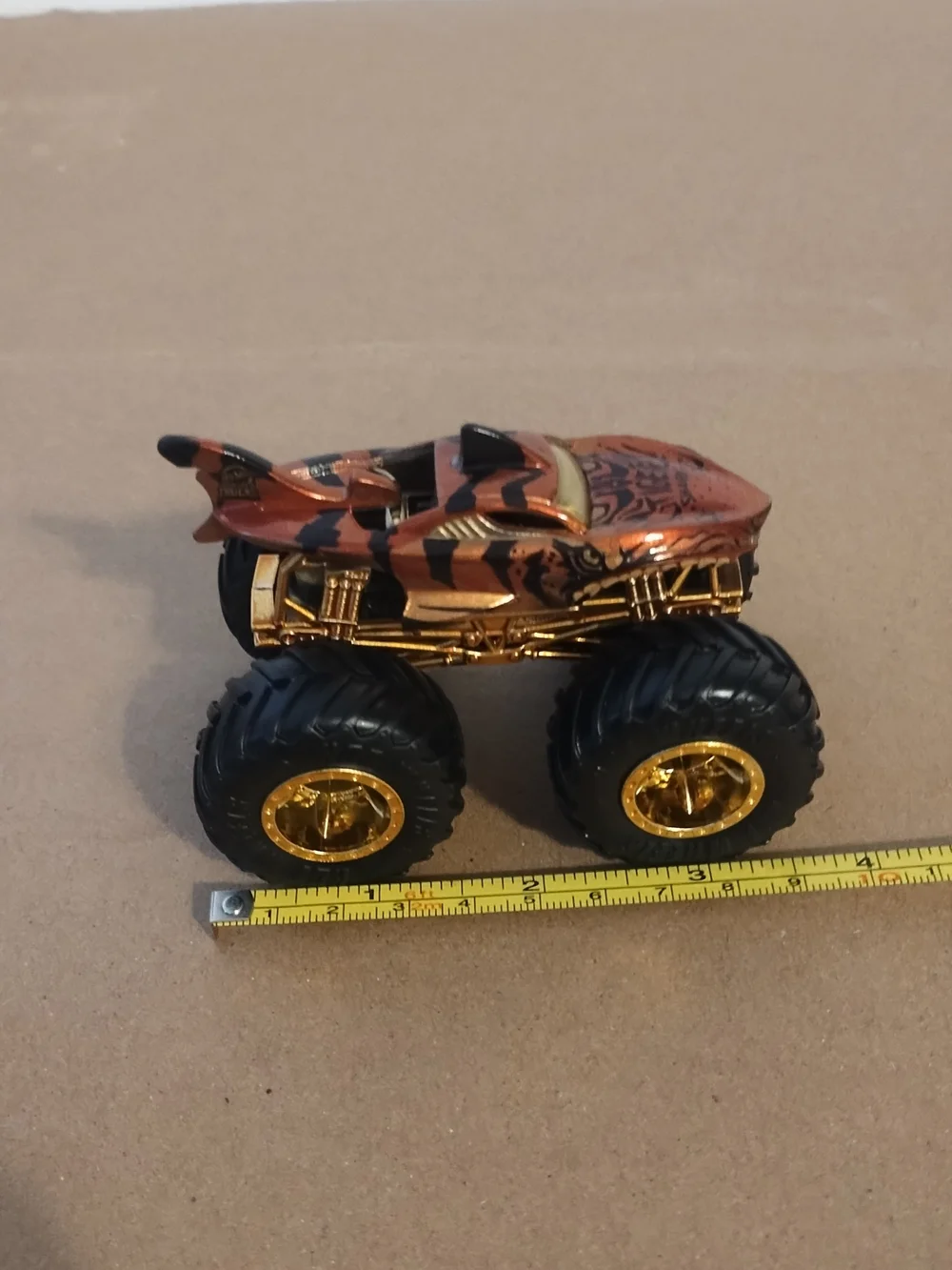 Hot wheels monster truck Tiger Shark Trophy champions  50th anniversary 1/64